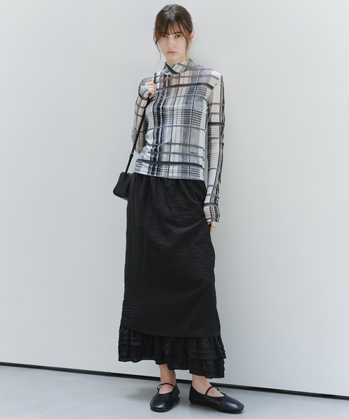 tageechita（タジチタ）の「【tageechita】アートチェックプリント シアーハイネックトップス（Tシャツ/カットソー・レディース・ブラック系/ブラウン系・M/L/S）」の9枚目の写真