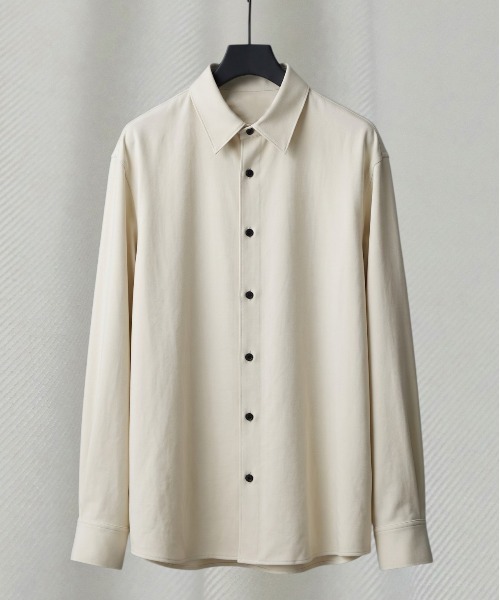 UNITED TOKYO(ユナイテッドトウキョウ)の「SILK NYLON TWILL ダブルタックシャツ(シャツ/ブラウス・メンズ・ブラック/オフホワイト/ブラウン・1/2)」の2枚目の写真