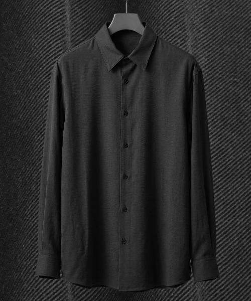 UNITED TOKYO(ユナイテッドトウキョウ)の「SILK NYLON TWILL ダブルタックシャツ(シャツ/ブラウス・メンズ・ブラック/オフホワイト/ブラウン・1/2)」の3枚目の写真