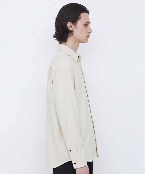 UNITED TOKYO(ユナイテッドトウキョウ)の「SILK NYLON TWILL ダブルタックシャツ(シャツ/ブラウス・メンズ・ブラック/オフホワイト/ブラウン・1/2)」の10枚目の写真