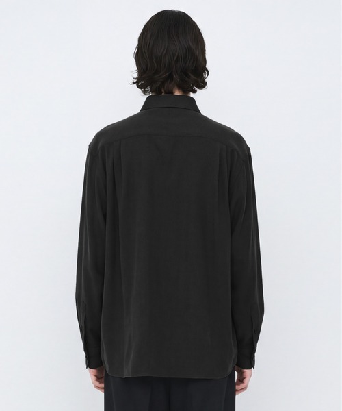 UNITED TOKYO(ユナイテッドトウキョウ)の「SILK NYLON TWILL ダブルタックシャツ(シャツ/ブラウス・メンズ・ブラック/オフホワイト/ブラウン・1/2)」の15枚目の写真