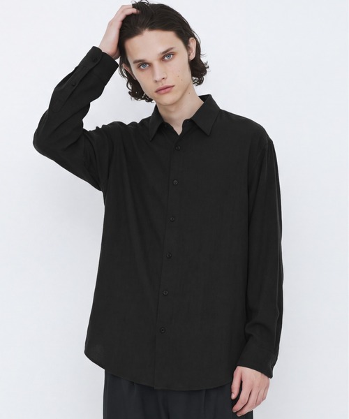 UNITED TOKYO(ユナイテッドトウキョウ)の「SILK NYLON TWILL ダブルタックシャツ(シャツ/ブラウス・メンズ・ブラック/オフホワイト/ブラウン・1/2)」の13枚目の写真