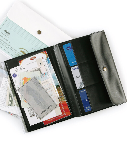 Nahe（ネーエ）の「nahe ネーエ トラベルオーガナイザー 収納ケース パスポート 三つ折り クリア A6（パスポートケース・レディース・グレー/アイボリー/グリーン/レッド/イエロー/ブルー/ホワイト/ブラック/グレー系その他/ブラウン系その他/クリア・FREE）」の21枚目の写真