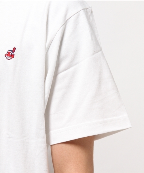 MAJESTIC（マジェスティック）の「Majestic/F/MLB別注TEE SS CLI（Tシャツ/カットソー・メンズ・ホワイト/ネイビー・SMALL/LARGE/X-LARGE/MEDIUM）」の6枚目の写真
