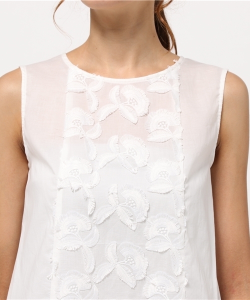 NATURAL BEAUTY BASIC（ナチュラルビューティーベーシック）の「カットジャガードブラウス（シャツ/ブラウス・レディース・ホワイト系その他/ブラック・SMALL/MEDIUM）」の7枚目の写真