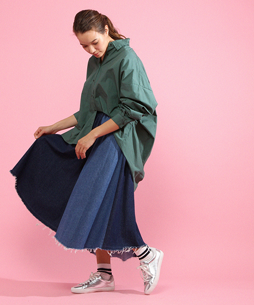 niko and...(ニコアンド)の「染めBIGBIGレギュラーシャツ【niko and ...】(シャツ/ブラウス・レディース・グリーン/ベージュ・FREE)」の11枚目の写真