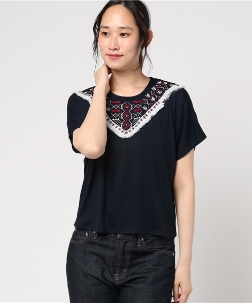 SpRay(スプレイ)の「クロスステッチフリンジTシャツ(Tシャツ/カットソー・レディース・ホワイト/レッド/カーキ/ネイビー・FREE)」の9枚目の写真