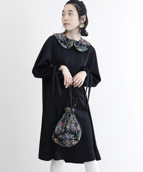 merlot plus(メルロープリュス)の「ゴブラン柄巾着バッグ2491(ハンドバッグ・レディース・ブラック/ベージュ・FREE)」の9枚目の写真