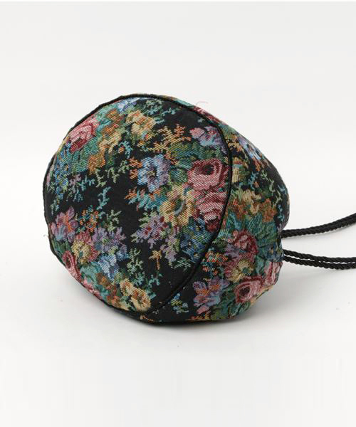 merlot plus(メルロープリュス)の「ゴブラン柄巾着バッグ2491(ハンドバッグ・レディース・ブラック/ベージュ・FREE)」の3枚目の写真