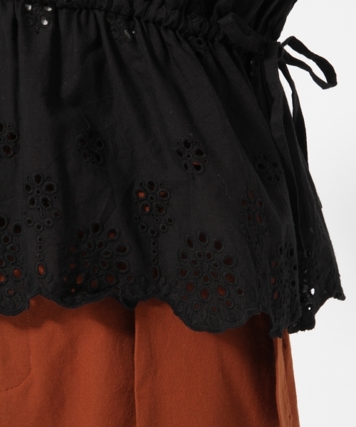 LOWRYS FARM（ローリーズファーム）の「カットワークカシュクールブラウス 793067（シャツ/ブラウス・レディース・ブラック/ブラウン/オフホワイト・LARGE/MEDIUM）」の12枚目の写真