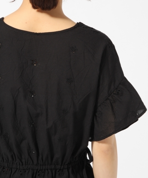LOWRYS FARM（ローリーズファーム）の「カットワークカシュクールブラウス 793067（シャツ/ブラウス・レディース・ブラック/ブラウン/オフホワイト・LARGE/MEDIUM）」の13枚目の写真