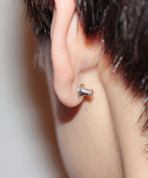 VIVIFY(ビビファイ)の「ピアス/エンフォルド/ハンマー/K18ゴールドポスト(ピアス(片耳用)・メンズ・シルバー×ゴールド・FREE)」の5枚目の写真