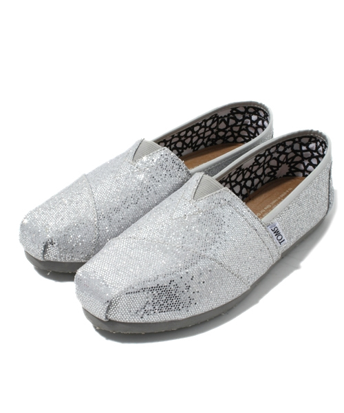 TOMS（トムス）の「2013 トムス レディース グリッター ラメ スリッポン TOMS W CLSC Glitters（スニーカー・レディース・ブラック/シルバー・23cm/23.5cm/24cm/24.5cm）」の2枚目の写真