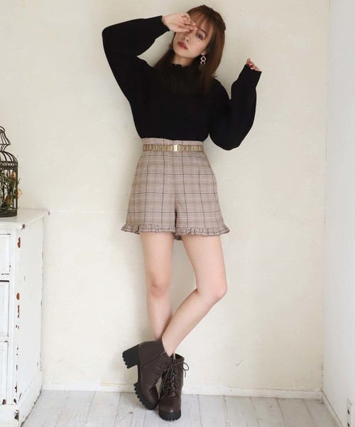 one after another NICE CLAUP（ワンアフターアナザーナイスクラップ）の「ベルト付き裾フリルショートパンツ（その他パンツ・レディース・ブラック/ブラック系その他/グレー系その他/チェック・FREE）」の8枚目の写真