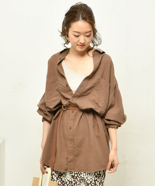 DouDou（ドゥドゥ）の「デニムロングシャツ（シャツ/ブラウス・レディース・オフホワイト/ブルー/ブラウン・FREE）」の2枚目の写真