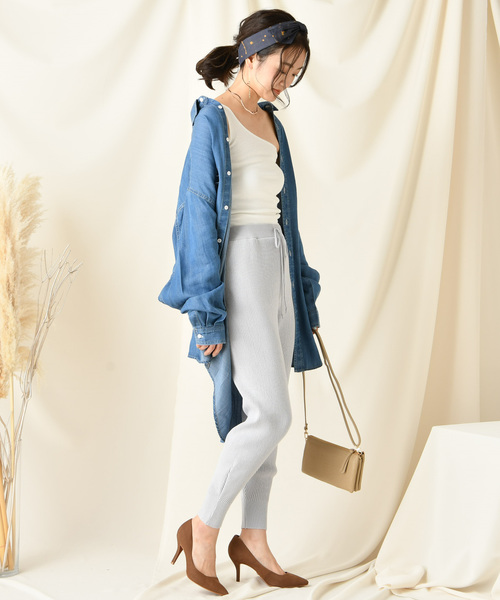 DouDou（ドゥドゥ）の「デニムロングシャツ（シャツ/ブラウス・レディース・オフホワイト/ブルー/ブラウン・FREE）」の9枚目の写真