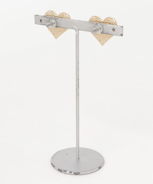 Fun & Daily(ファンアンドデイリー)の「F&D : アレンジハートピアス(ピアス(両耳用)・レディース・ゴールド/ゴールド系その他2・FREE)」の3枚目の写真