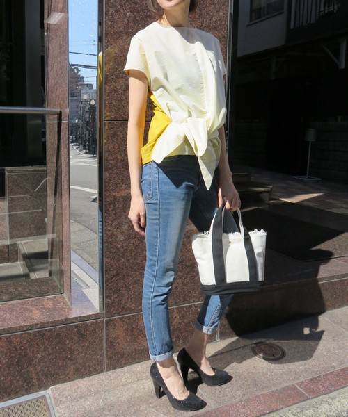 vingtrois（バントロア）の「【vingtrois】前リボン結びストライプカットソーブラウス（Tシャツ/カットソー・レディース・ホワイト×ブルー/ホワイト×ブラック/ブラック×ブラック/イエロー系その他・M）」の14枚目の写真