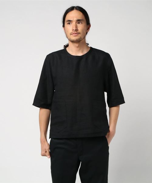 HELIOPOLE(エリオポール)の「CINI: リネンTシャツ(Tシャツ/カットソー・メンズ・ブラック/ベージュ・44/46)」の1枚目の写真