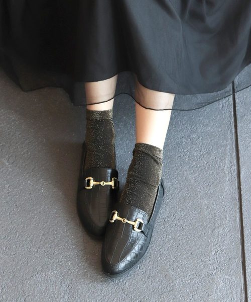 SESTO（セスト）の「型押しクロコのビットつきローファーパンプス（ローファー・レディース・ブラック/アイボリー/ボルドー/キャメル・22.5cm/23.5cm/24.5cm/25.5cm/23.0cm/24.0cm/22.0cm）」の16枚目の写真