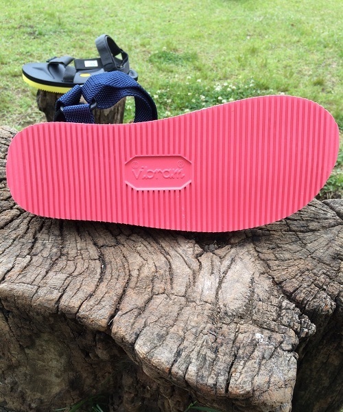 suicoke(スイコック)の「コラボサンダル ティマイ×スイコック ビブラムソール搭載 TIMAI X SUICOKE DEPAーVT SC00025(スニーカー・メンズ・ダークグレー/ピンク/カーキ/ネイビー・27cm/28cm/26cm)」の14枚目の写真