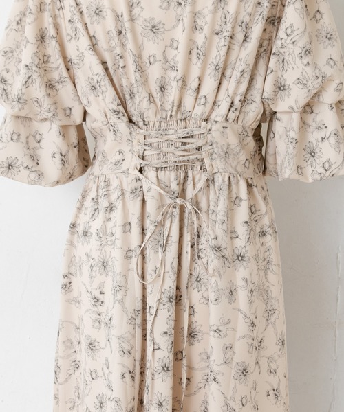 one after another NICE CLAUP（ワンアフターアナザーナイスクラップ）の「袖コンシャスガウンワンピース（ワンピース・レディース・オフホワイト/ベージュ/サックスブルー・FREE）」の12枚目の写真