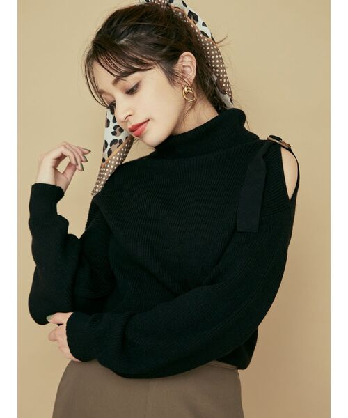 RESEXXY（リゼクシー）の「ショルダーカットニットトップス（ニット/セーター・レディース・ブラック/モカ/ワイン・FREE）」の4枚目の写真