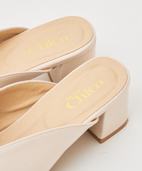 Chico(チコ)の「レースアップスクエアミュール(パンプス・レディース・アイボリー/ブラック/シルバー・SMALL/MEDIUM/LARGE)」の8枚目の写真