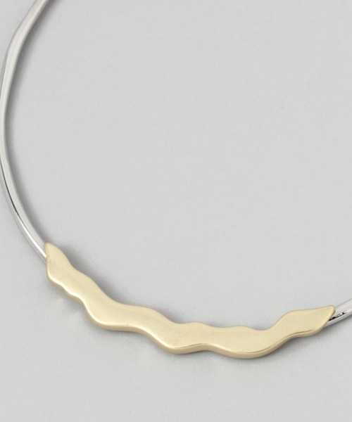 JEANASIS（ジーナシス）の「オーバラップチョーカーネックレス/937033（ネックレス・レディース・シルバー/ゴールド・FREE）」の4枚目の写真