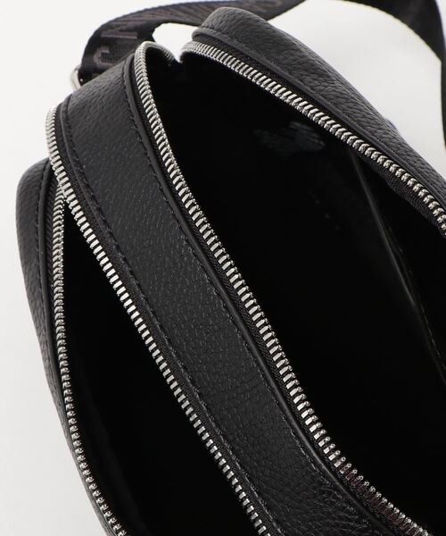 Calvin Klein Jeans Accessory（カルバン・クラインジーンズアクセサリー）の「ダブル ジップ クロス ボディ バッグ（ボディバッグ/ウエストポーチ・レディース・ブラック/その他・FREE）」の3枚目の写真