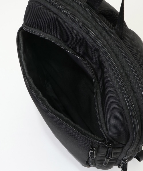 ikka（イッカ）の「アジャスタブルリュック（バックパック/リュック・メンズ・ブラック/ダークグレー・FREE）」の7枚目の写真