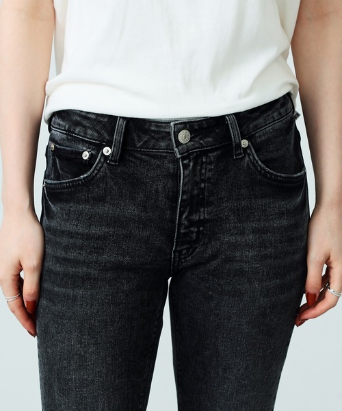 EDWIN(エドウィン)の「essentials スキニーデニムパンツ(デニムパンツ・レディース・ブラック系その他/ブルー系その他/ライトインディゴブルー/ブラック/ブルー/ブルー系その他2/ブラック系その他2/ブルー系その他3/ブラック系その他3/ホワイト・SMALL/XX-SMALL/MEDIUM/X-SMALL/LARGE)」の13枚目の写真