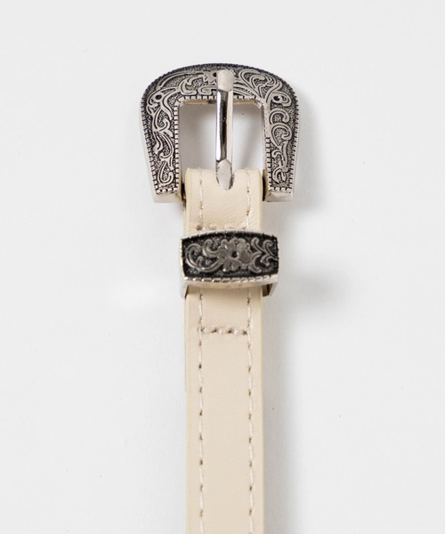 WEGO（ウィゴー）の「WEGO/ウエスタンバックル細ベルト（ベルト・レディース・ブラック/オフホワイト/その他1・FREE）」の5枚目の写真