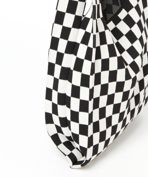 LOWRYS FARM（ローリーズファーム）の「マルシェＢＡＧ　948007（ハンドバッグ・レディース・パープル/ネイビー/イエロー/ホワイト×ブラック/グリーン・FREE）」の6枚目の写真