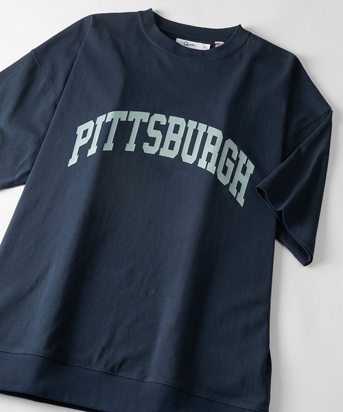 SlashDate（スラッシュデイト）の「オーバーサイズ カレッジロゴ ラバープリント 半袖Ｔシャツ/PITTSBURGH/FLOURISH  LANDSCAPE（Tシャツ/カットソー・メンズ・ミント/グレイッシュベージュ/アッシュグレー/グリーン/ネイビー/グリーン系その他/ブラック/アイボリー・L/M/XL）」の8枚目の写真
