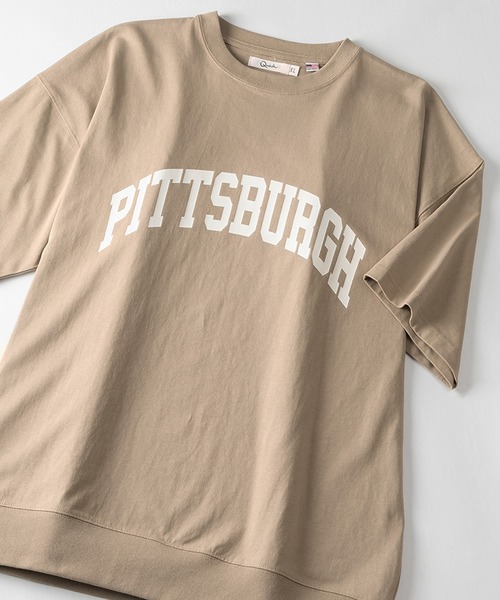 SlashDate（スラッシュデイト）の「オーバーサイズ カレッジロゴ ラバープリント 半袖Ｔシャツ/PITTSBURGH/FLOURISH  LANDSCAPE（Tシャツ/カットソー・メンズ・ミント/グレイッシュベージュ/アッシュグレー/グリーン/ネイビー/グリーン系その他/ブラック/アイボリー・L/M/XL）」の5枚目の写真