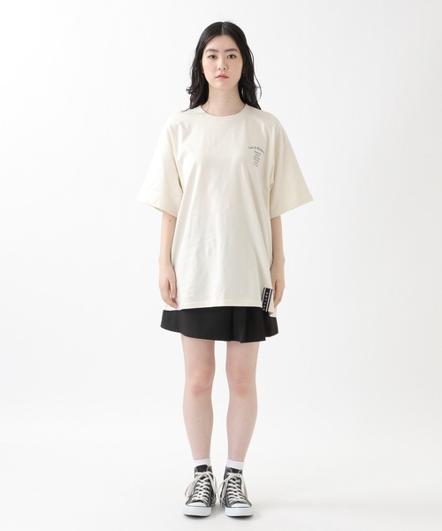 ROMANTIC CROWN(ロマンティッククラウン)の「ROMANTIC CROWN/WILD フラワーT 2949503(Tシャツ/カットソー・レディース・ホワイト/ネイビー/その他1・SMALL/MEDIUM/LARGE/X-LARGE)」の8枚目の写真