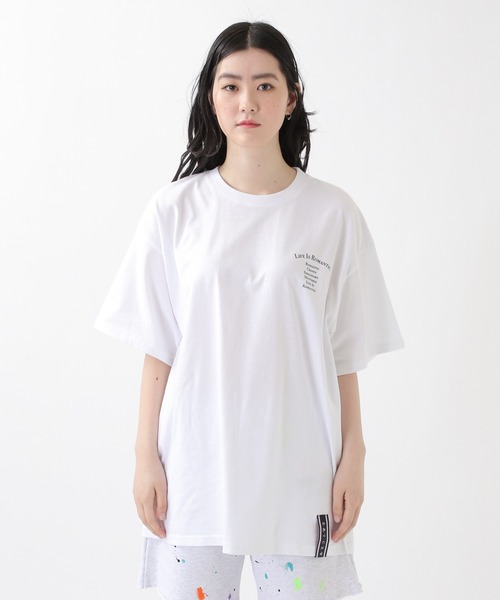 ROMANTIC CROWN(ロマンティッククラウン)の「ROMANTIC CROWN/WILD フラワーT 2949503(Tシャツ/カットソー・レディース・ホワイト/ネイビー/その他1・SMALL/MEDIUM/LARGE/X-LARGE)」の5枚目の写真