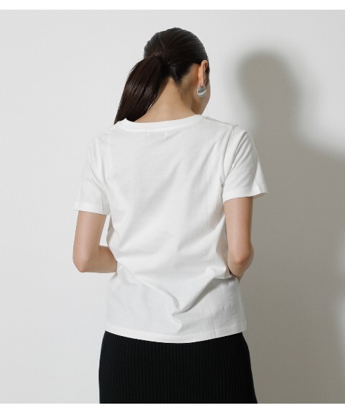 AZUL by moussy（アズールバイマウジー）の「AZUL LOGO C/N TEE/AZULロゴクルーネックTシャツ（Tシャツ/カットソー・レディース・ブルー/ブラック/オフホワイト・MEDIUM/SMALL）」の16枚目の写真