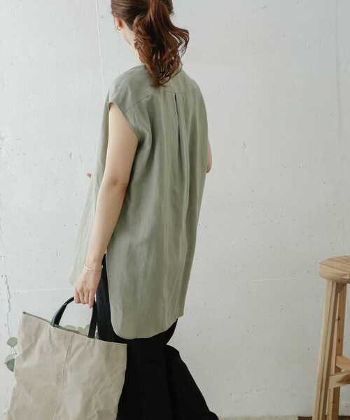 URBAN RESEARCH DOORS(アーバンリサーチドアーズ)の「フレンチスリーブフロントタックブラウス(シャツ/ブラウス・レディース・ブラウン/ホワイト系その他/グリーン系その他・ONE)」の17枚目の写真