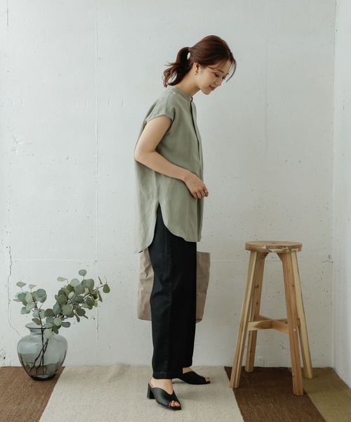 URBAN RESEARCH DOORS(アーバンリサーチドアーズ)の「フレンチスリーブフロントタックブラウス(シャツ/ブラウス・レディース・ブラウン/ホワイト系その他/グリーン系その他・ONE)」の19枚目の写真