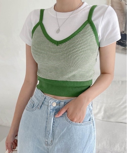 SONA(ソナ)の「SONYUNARA ボーダーニットビスチェ(Tシャツ/カットソー・レディース・ブラック/ブルー/グリーン/マスタード・FREE)」の6枚目の写真