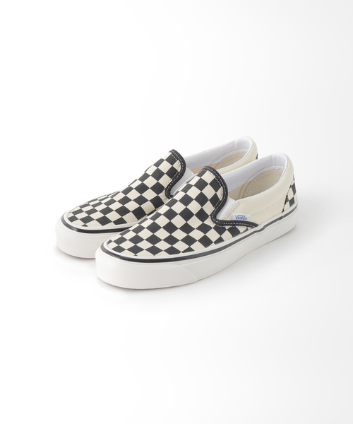 VANS(バンズ)の「【VANS / ヴァンズ】CLASSIC SLIP-ON 98 DX:スニーカー(スニーカー・レディース・ブラック系その他・23cm/23.5cm/24cm/24.5cm)」の4枚目の写真
