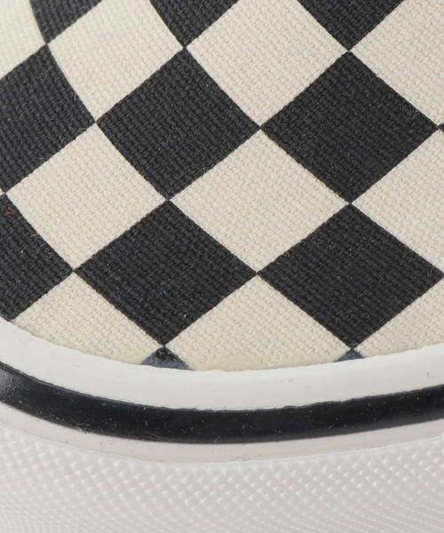 VANS(バンズ)の「【VANS / ヴァンズ】CLASSIC SLIP-ON 98 DX:スニーカー(スニーカー・レディース・ブラック系その他・23cm/23.5cm/24cm/24.5cm)」の15枚目の写真