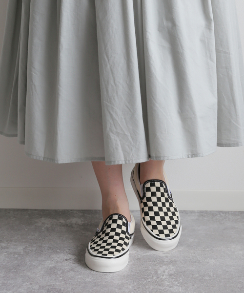 VANS(バンズ)の「【VANS / ヴァンズ】CLASSIC SLIP-ON 98 DX:スニーカー(スニーカー・レディース・ブラック系その他・23cm/23.5cm/24cm/24.5cm)」の16枚目の写真