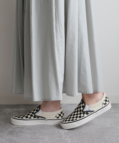 VANS(バンズ)の「【VANS / ヴァンズ】CLASSIC SLIP-ON 98 DX:スニーカー(スニーカー・レディース・ブラック系その他・23cm/23.5cm/24cm/24.5cm)」の17枚目の写真