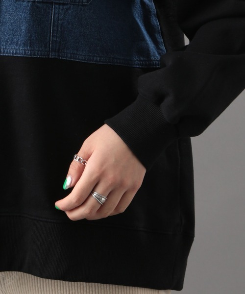 AVIREX(アヴィレックス)の「デニムコンビ スウェットシャツ/ DENIM COMBI SWEAT SHIRT(スウェット・レディース・ブラック/ネイビー/ライトブルーグレー・FREE)」の12枚目の写真