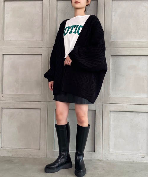 moment+（モーメントプラス）の「マットフェイクレザーミニスカート