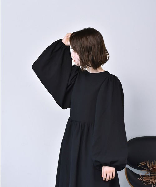 RETRO GIRL（レトロガール）の「ボリュームスリーブワンピース（ワンピース・レディース・ブラック/ブラウン系その他/イエロー系その他/レンガ・FREE）」の2枚目の写真