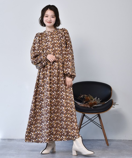 RETRO GIRL（レトロガール）の「ボリュームスリーブワンピース（ワンピース・レディース・ブラック/ブラウン系その他/イエロー系その他/レンガ・FREE）」の17枚目の写真